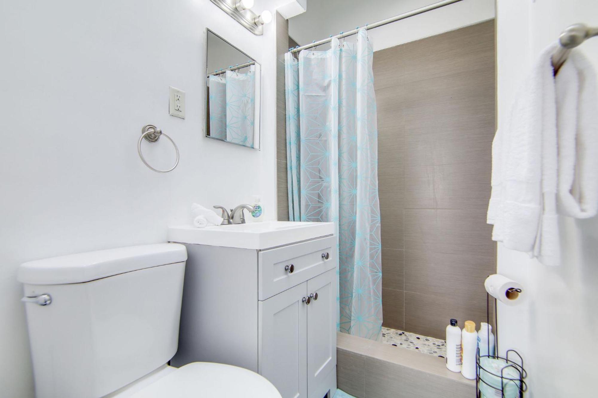Chic Large Studio Apt Near Ocean Drive South Beach ไมอามีบีช ภายนอก รูปภาพ